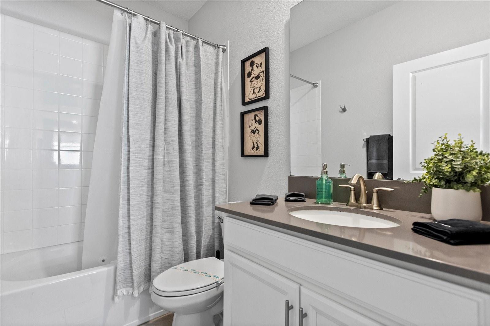 Image 21 of 77 For 2737 Bookmark Drive