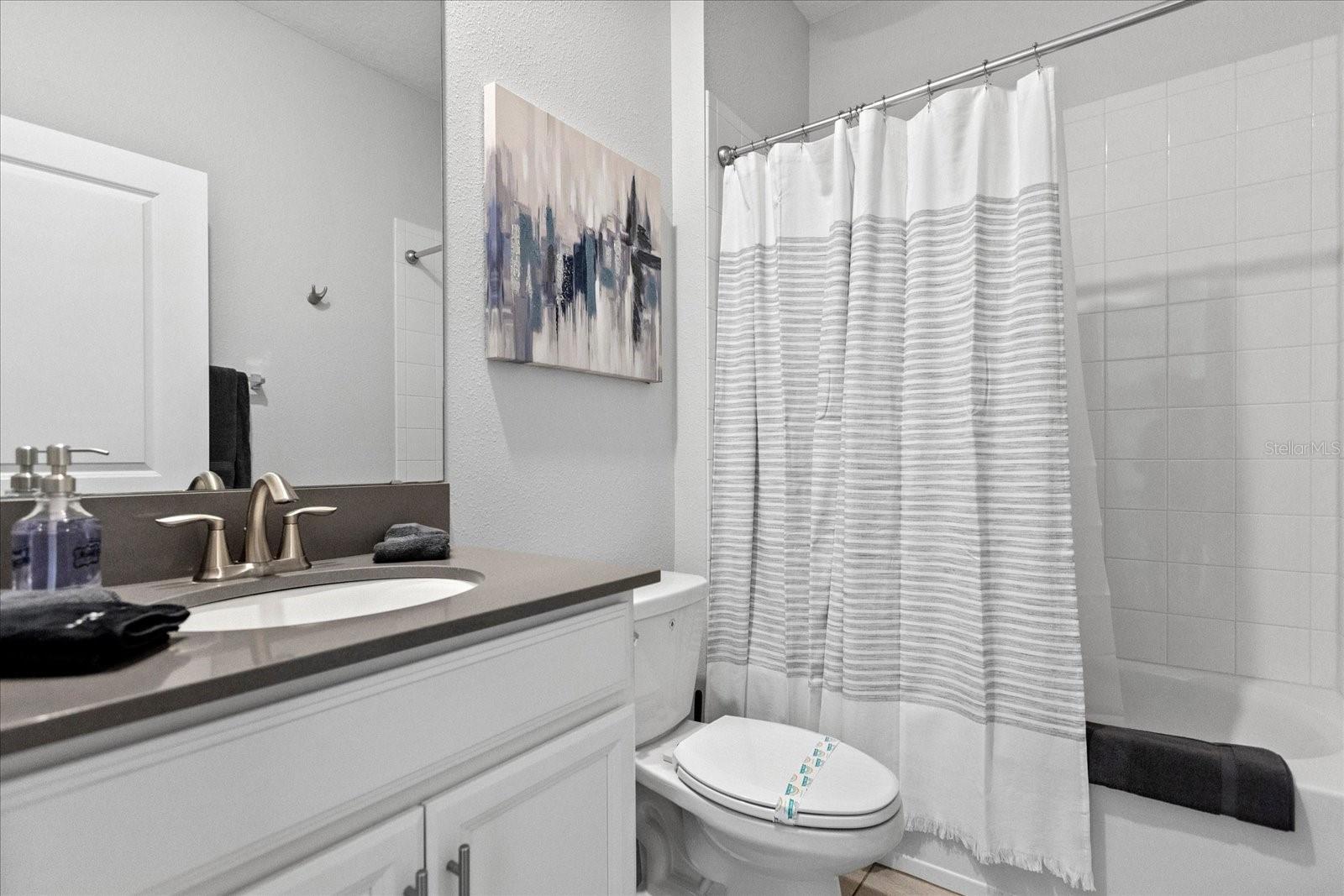 Image 33 of 77 For 2737 Bookmark Drive