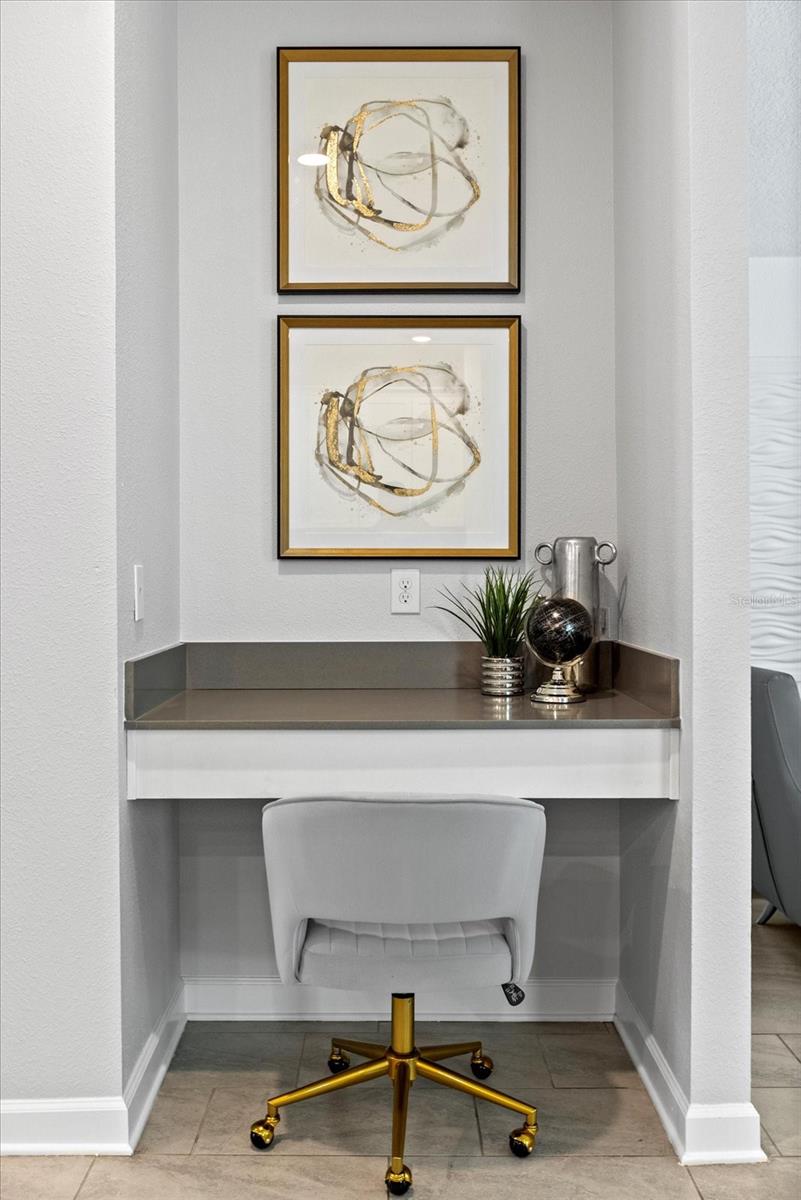 Image 39 of 77 For 2737 Bookmark Drive