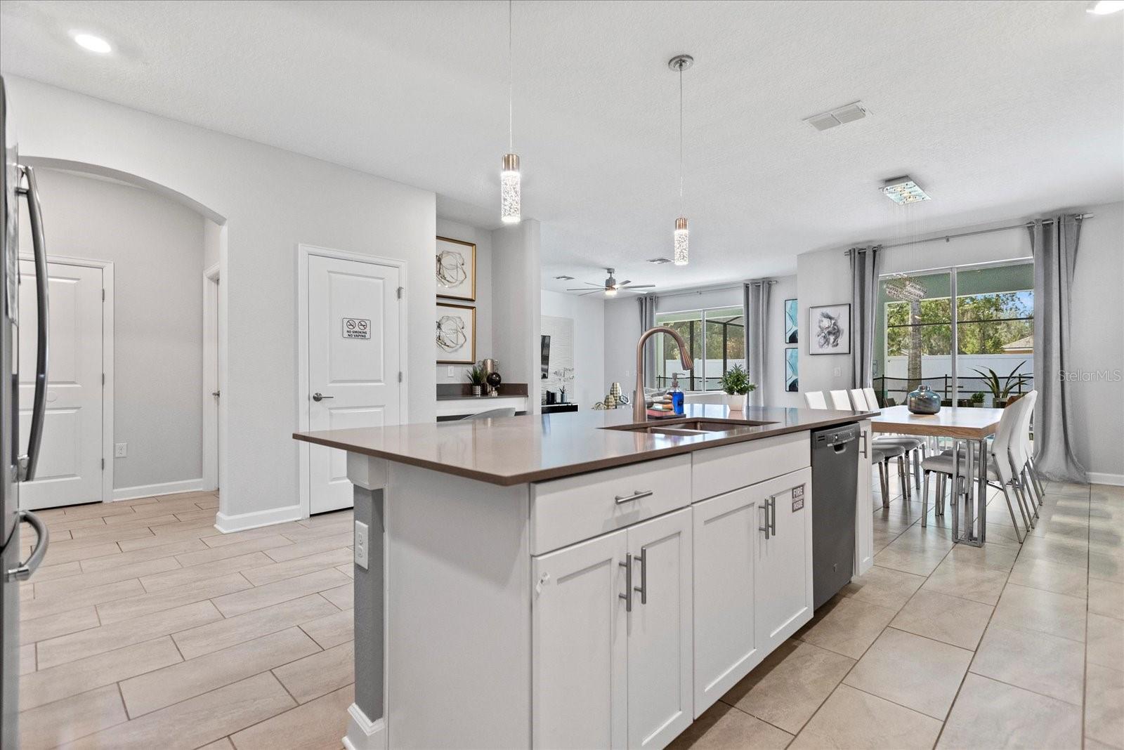 Image 50 of 77 For 2737 Bookmark Drive