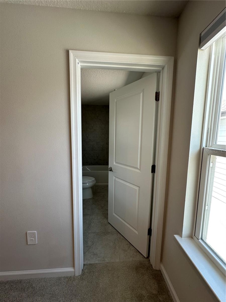 Image 40 of 98 For 3785 Blue Mountain Way