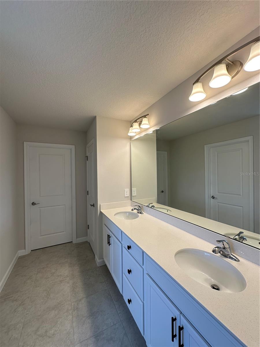 Image 69 of 98 For 3785 Blue Mountain Way