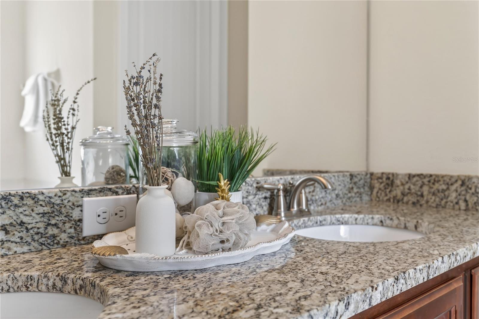 Image 28 of 79 For 7639 Wilmington Loop