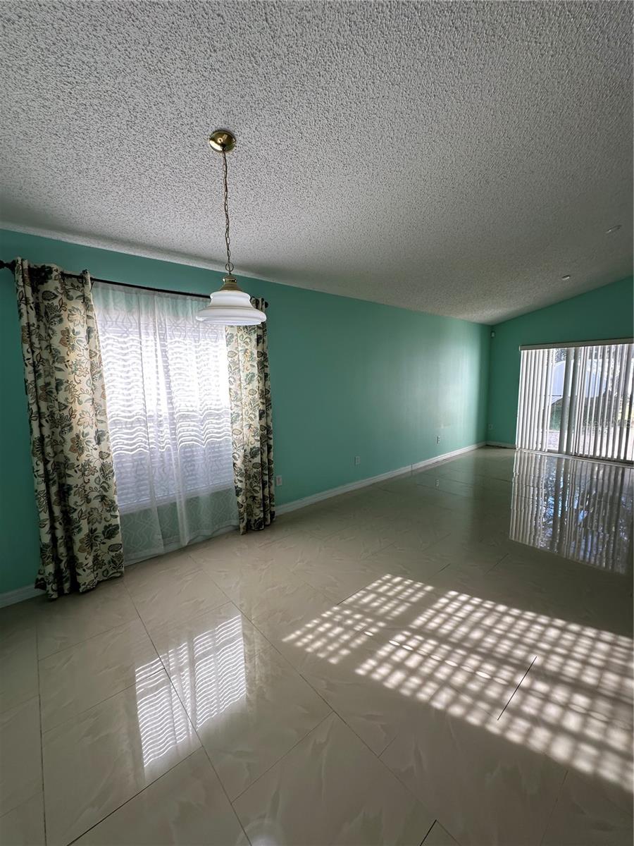 Image 15 of 55 For 4320 Northern Dancer Way