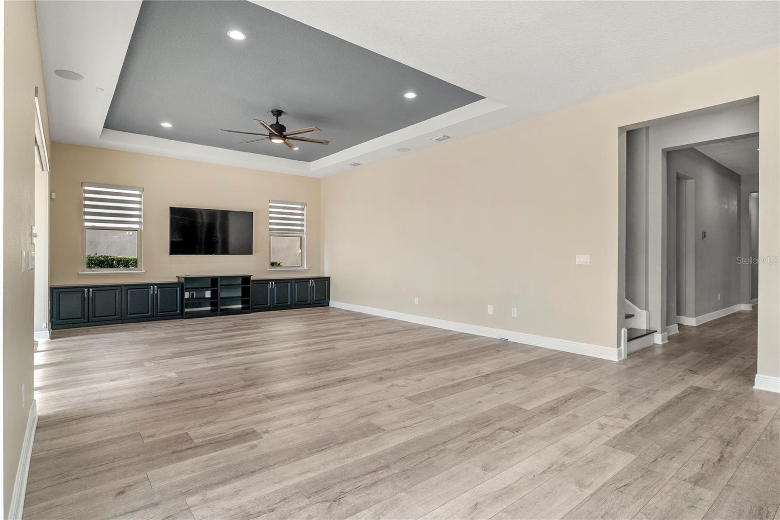 Image 16 of 63 For 15706 Cutter Sail Place