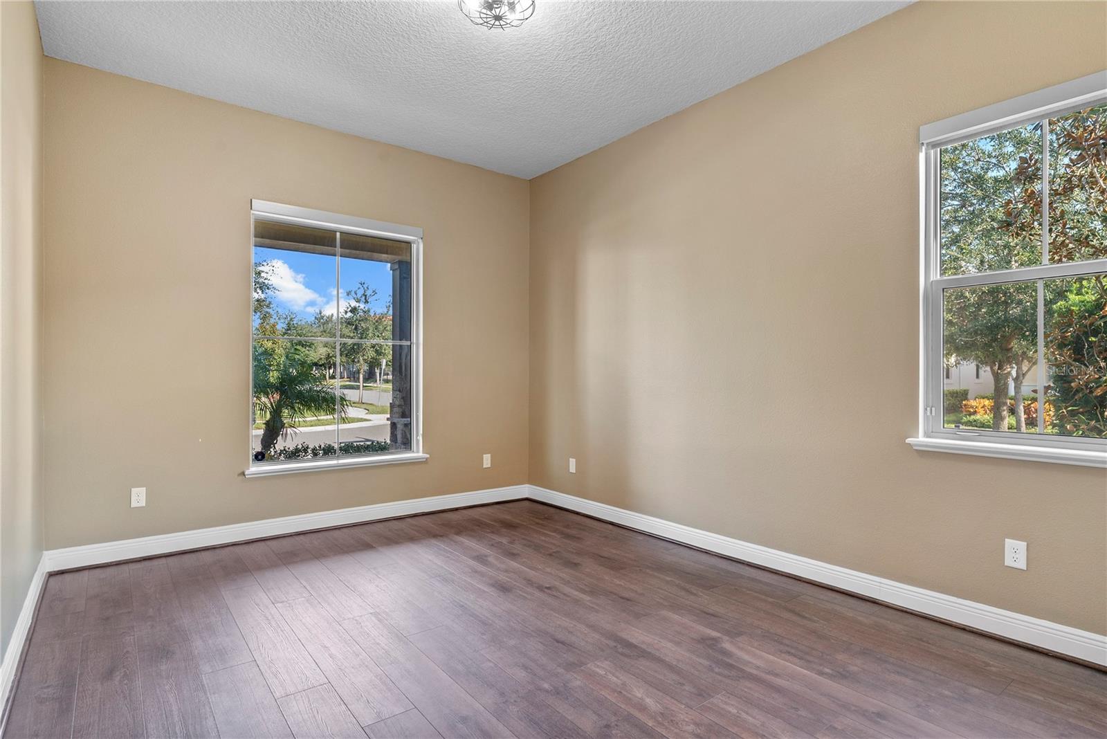 Image 21 of 63 For 15706 Cutter Sail Place