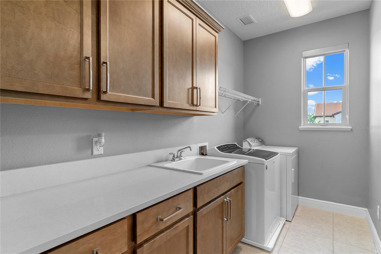 Image 47 of 63 For 15706 Cutter Sail Place