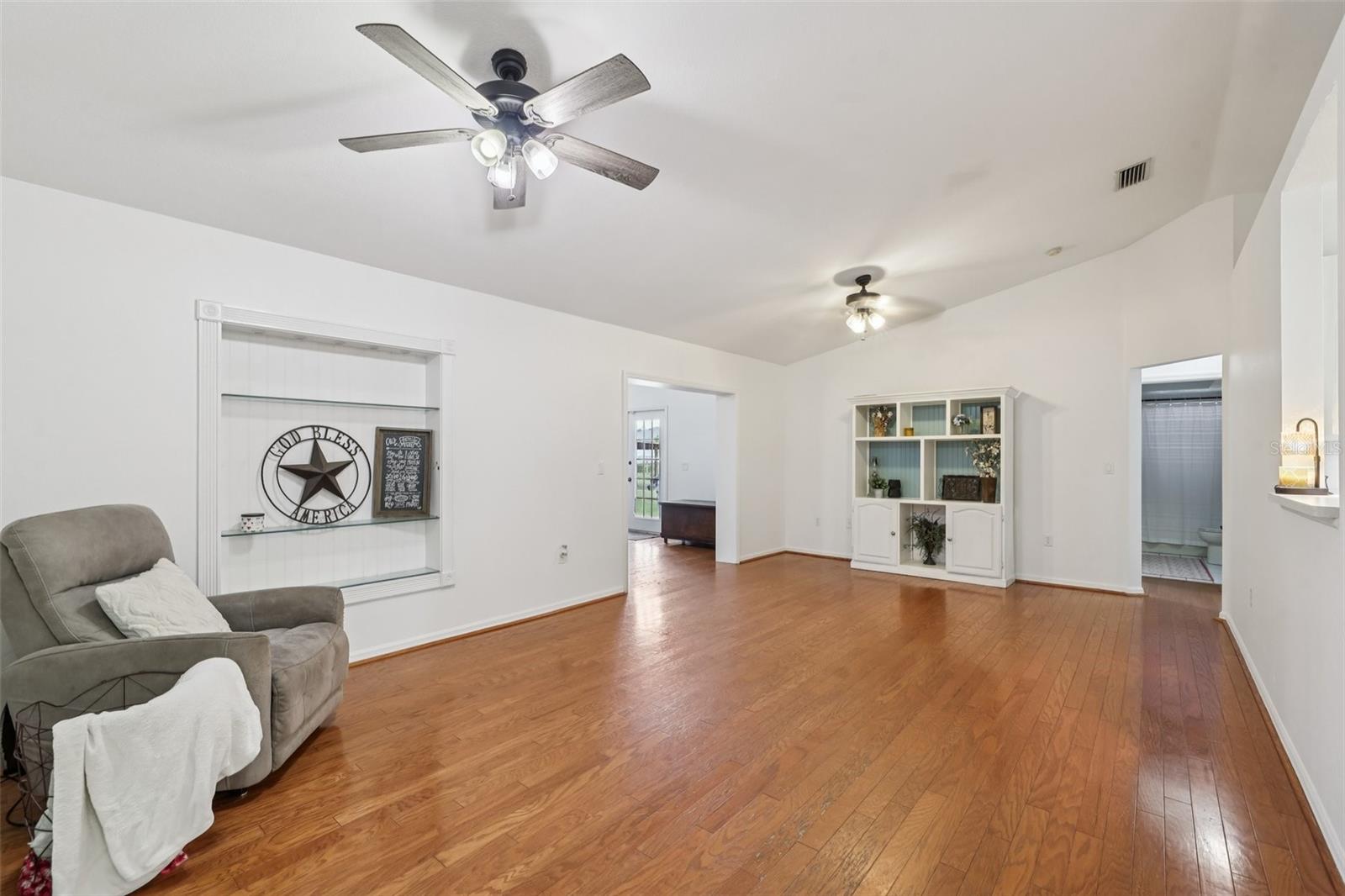 Image 13 of 77 For 12315 Fort King Road