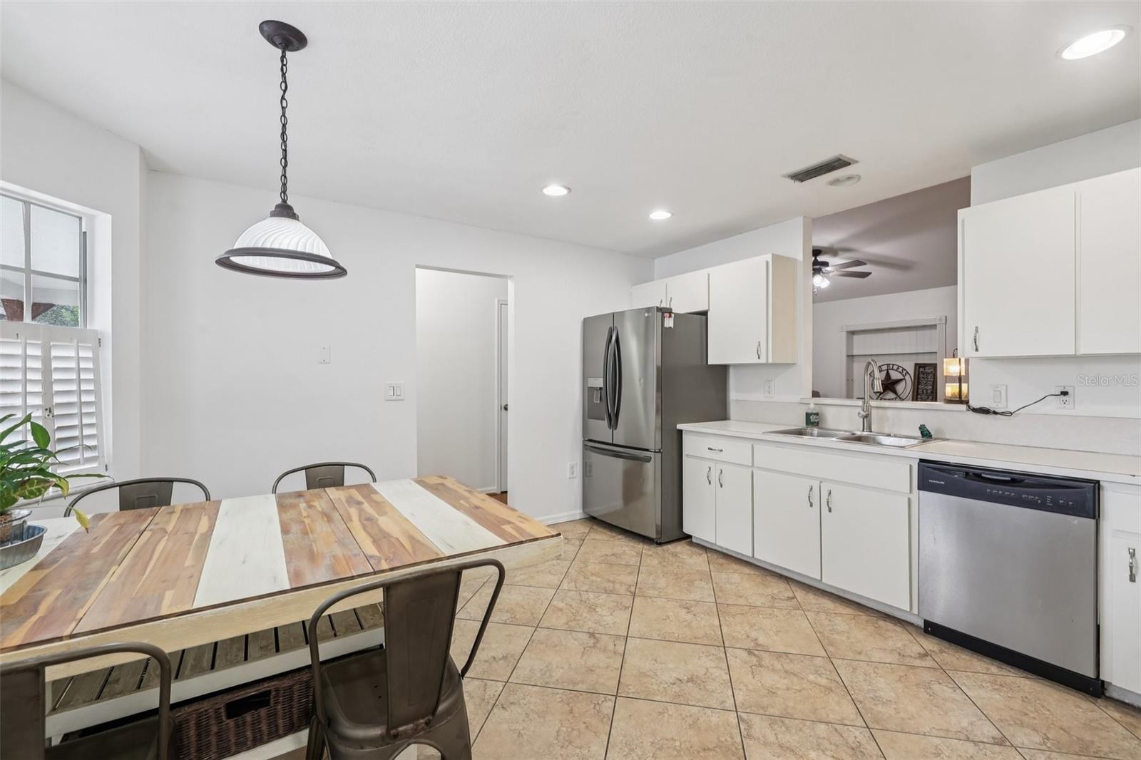 Image 29 of 77 For 12315 Fort King Road