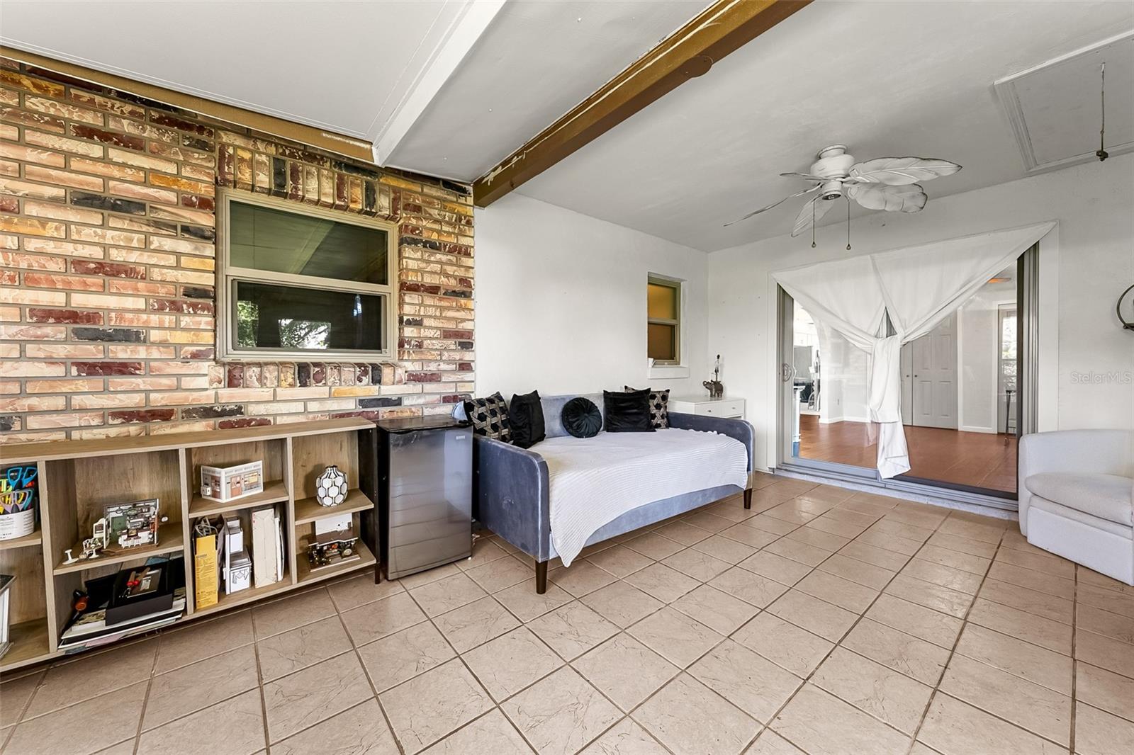 Image 22 of 26 For 112 Colleen  