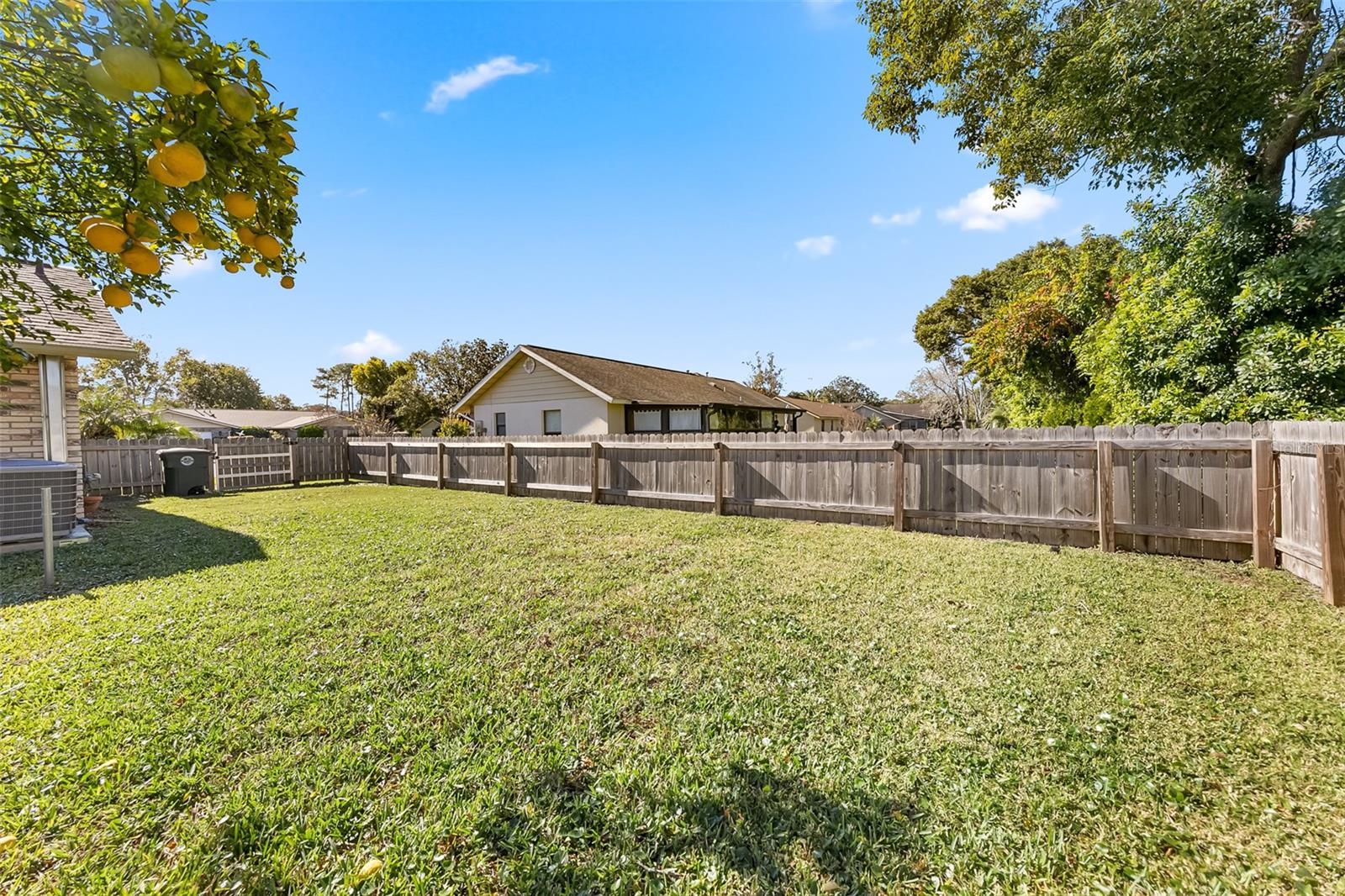 Image 24 of 26 For 112 Colleen  