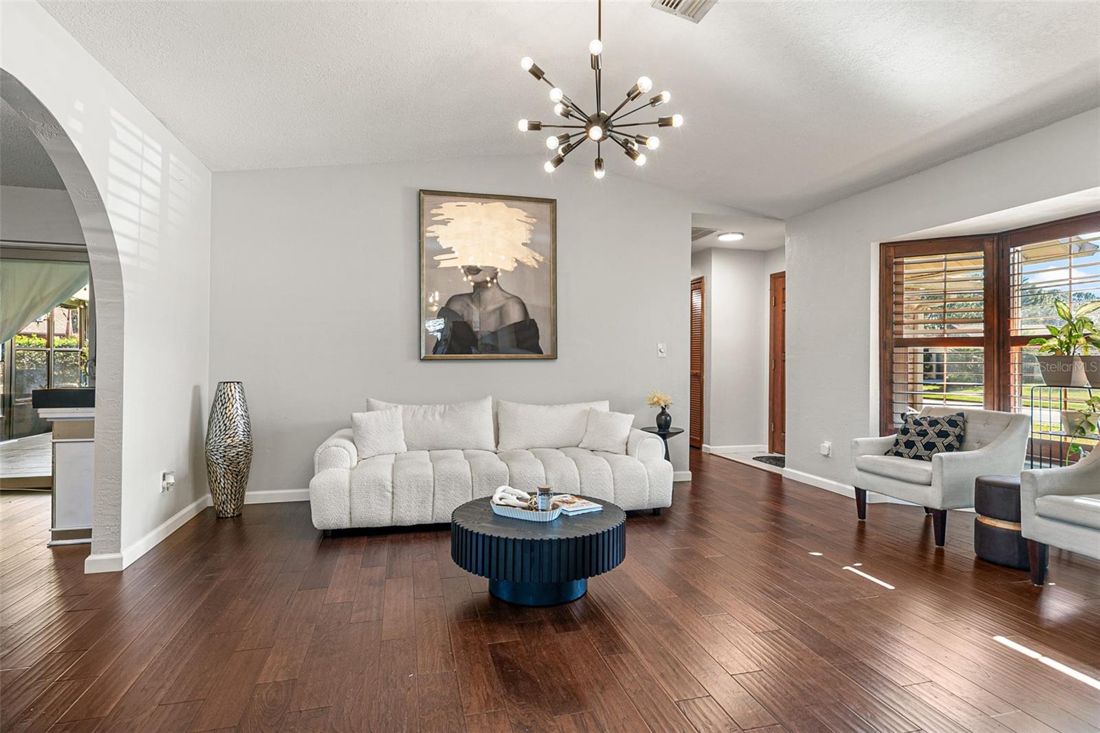 Image 5 of 26 For 112 Colleen  