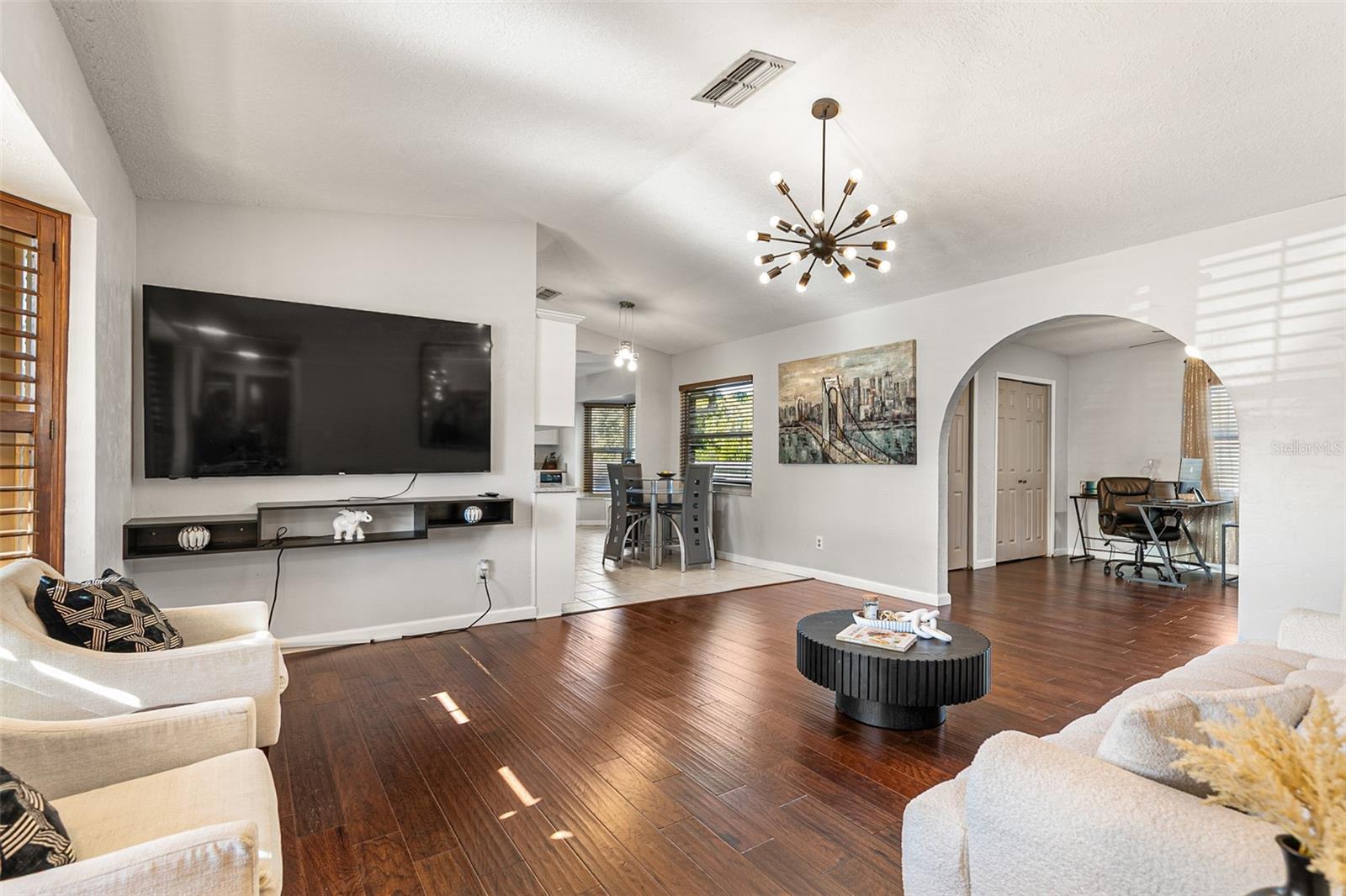 Image 6 of 26 For 112 Colleen  