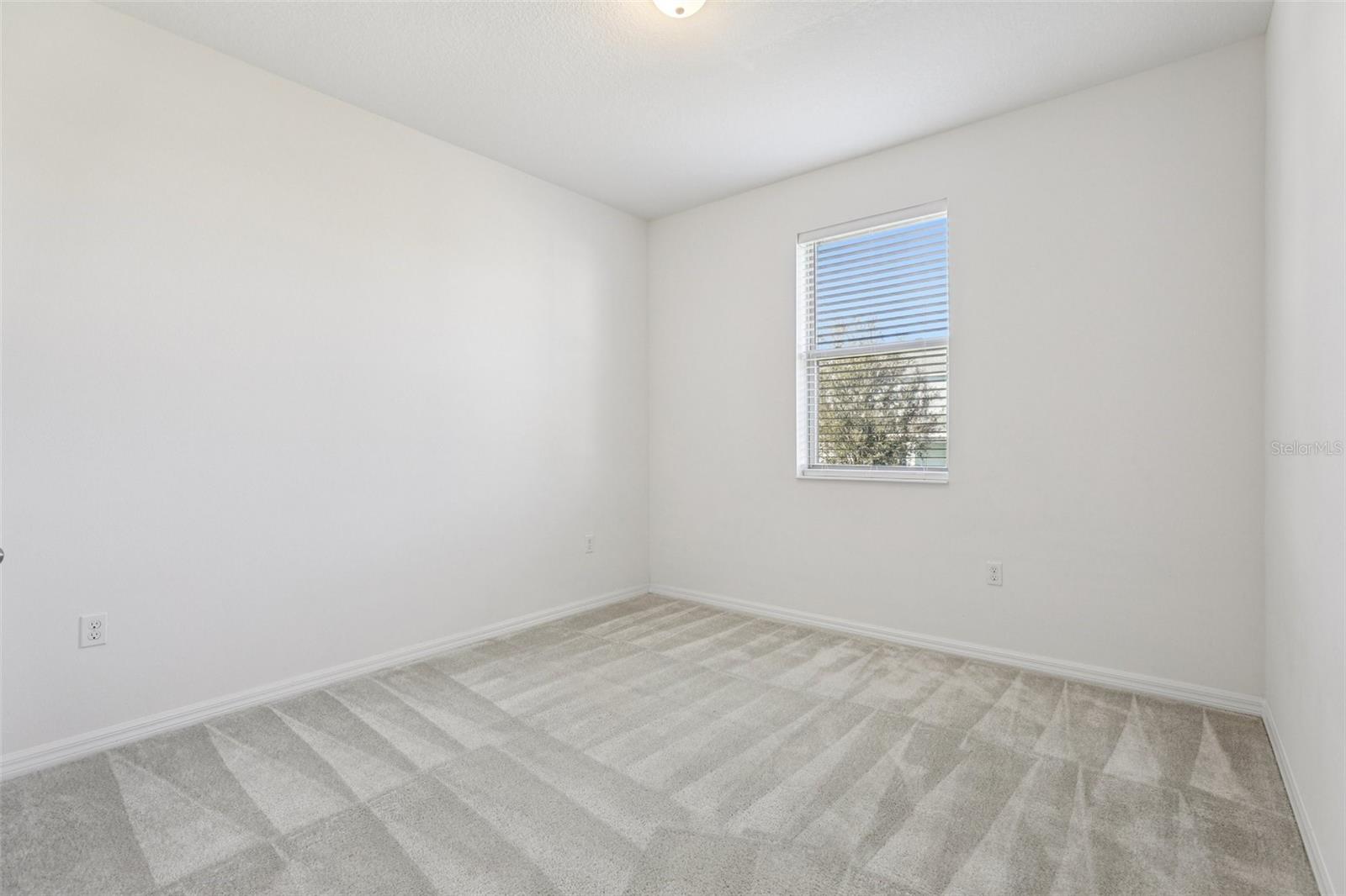 Image 21 of 31 For 17195 Hickory Wind Drive