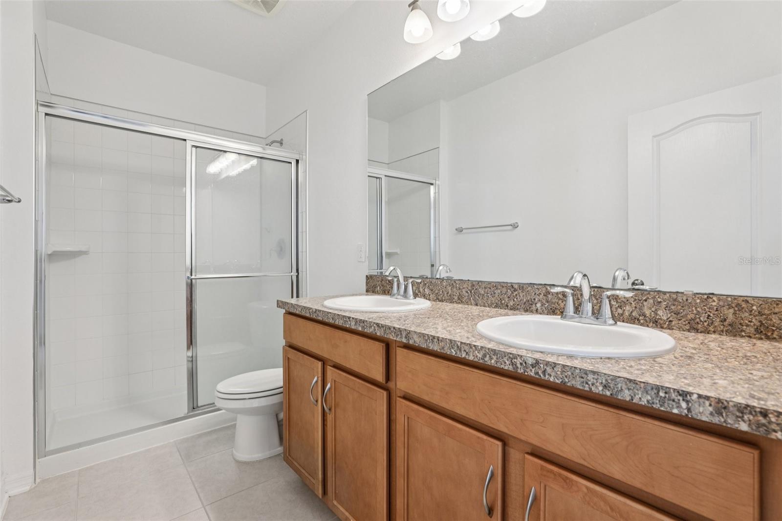 Image 22 of 31 For 17195 Hickory Wind Drive