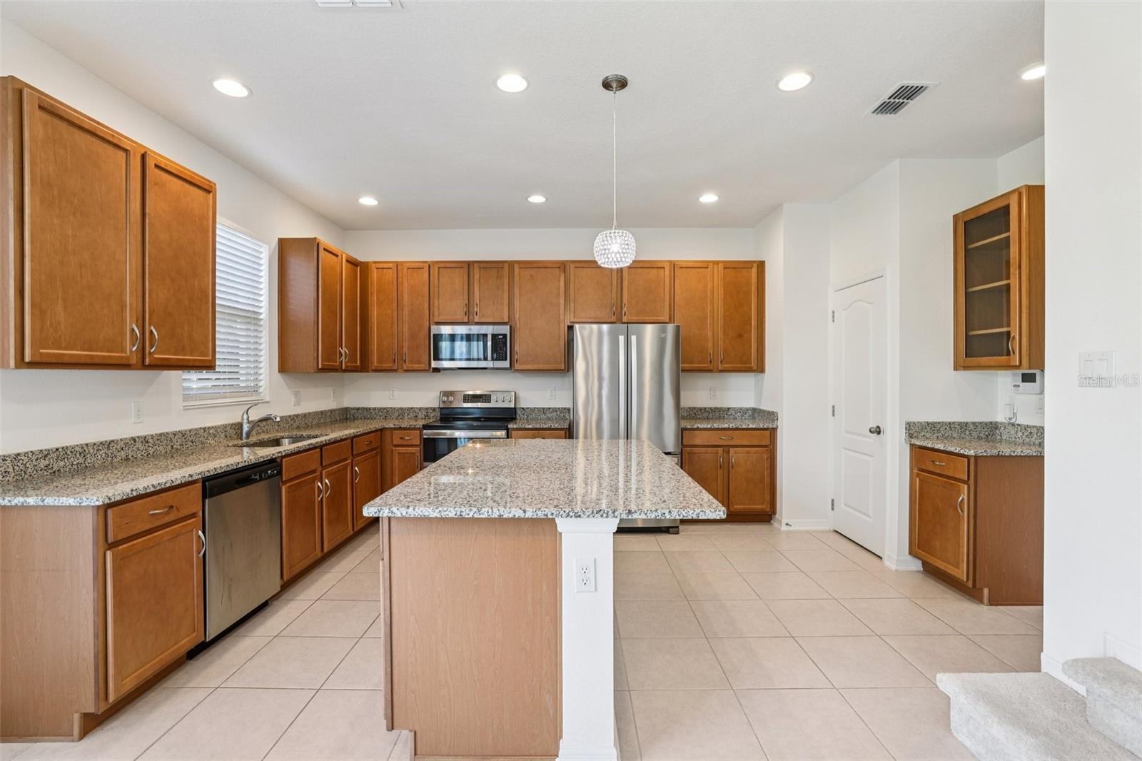 Image 8 of 31 For 17195 Hickory Wind Drive