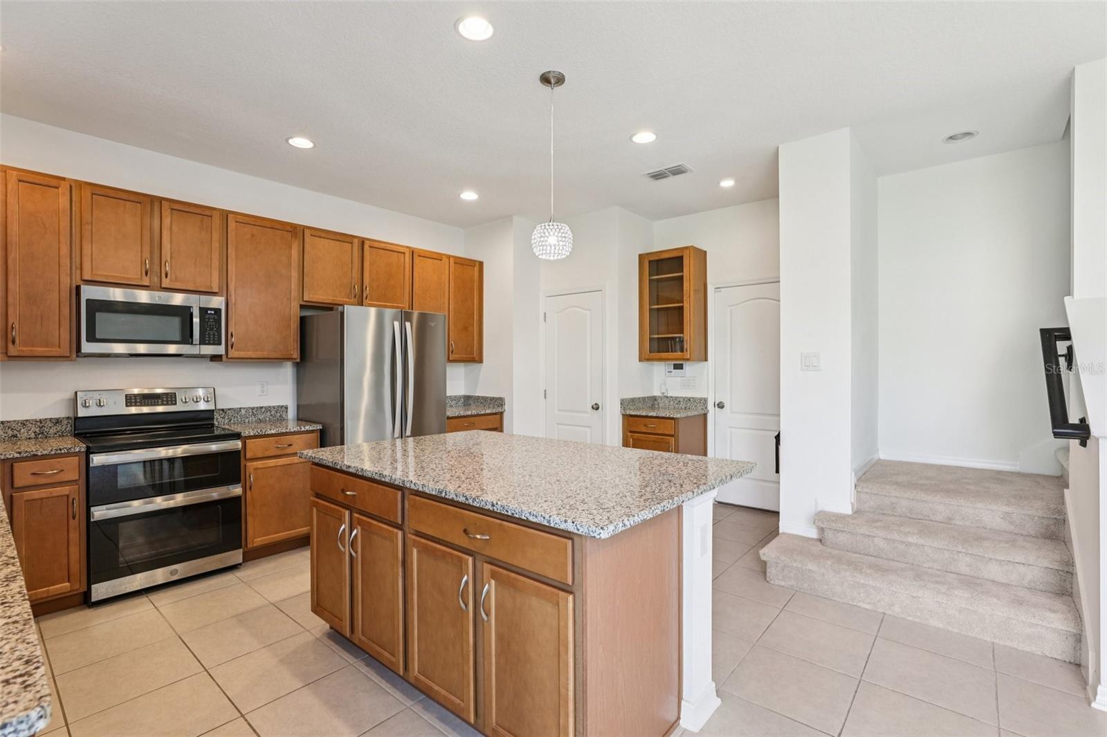 Image 9 of 31 For 17195 Hickory Wind Drive