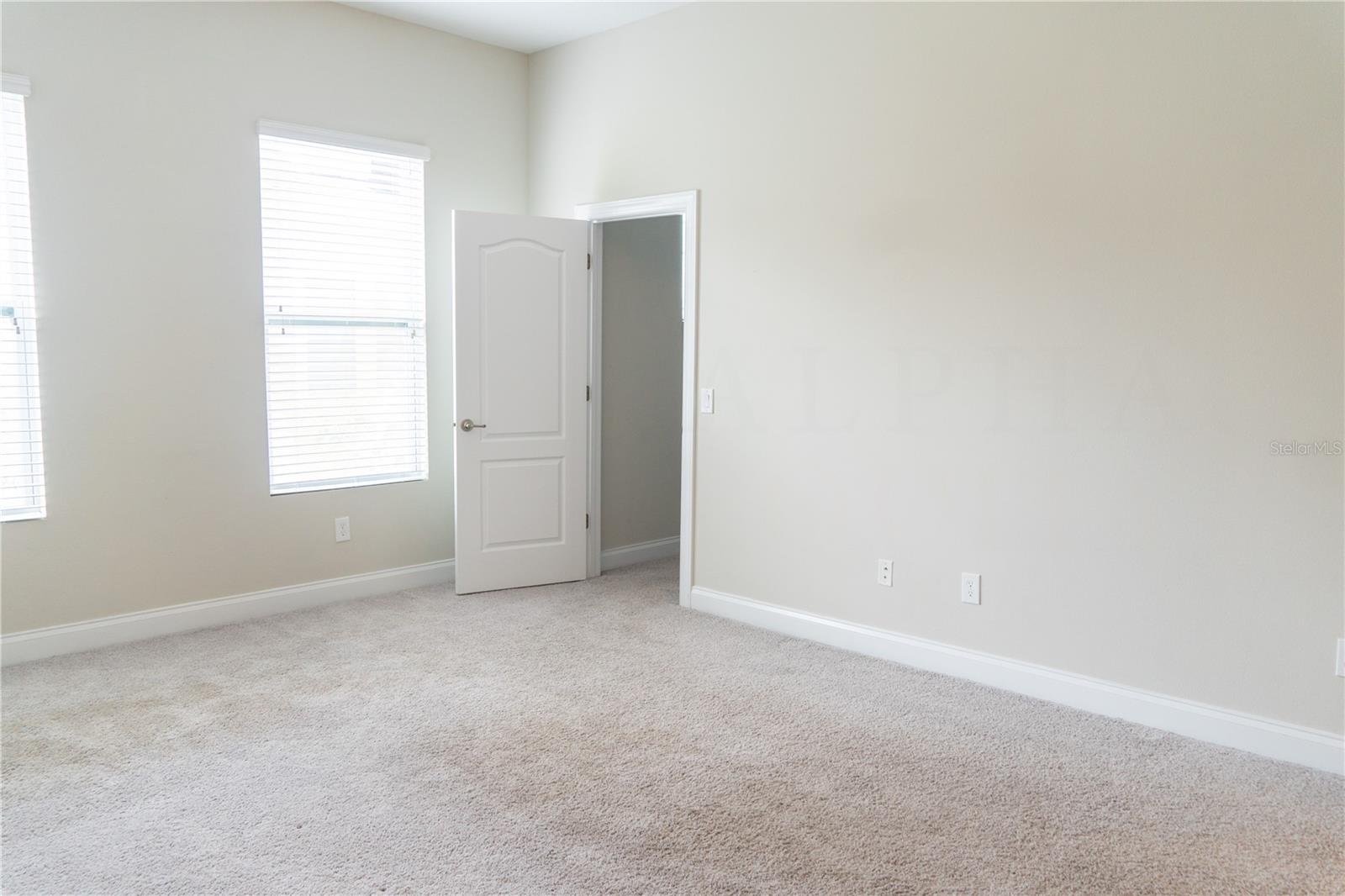 Image 14 of 47 For 1011 Lychee Court