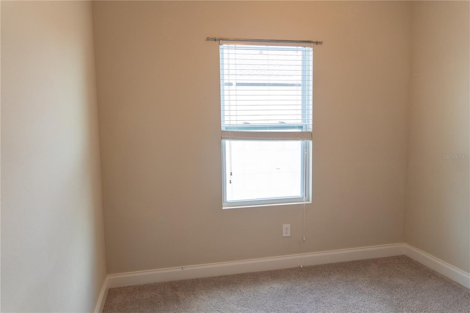 Image 32 of 47 For 1011 Lychee Court