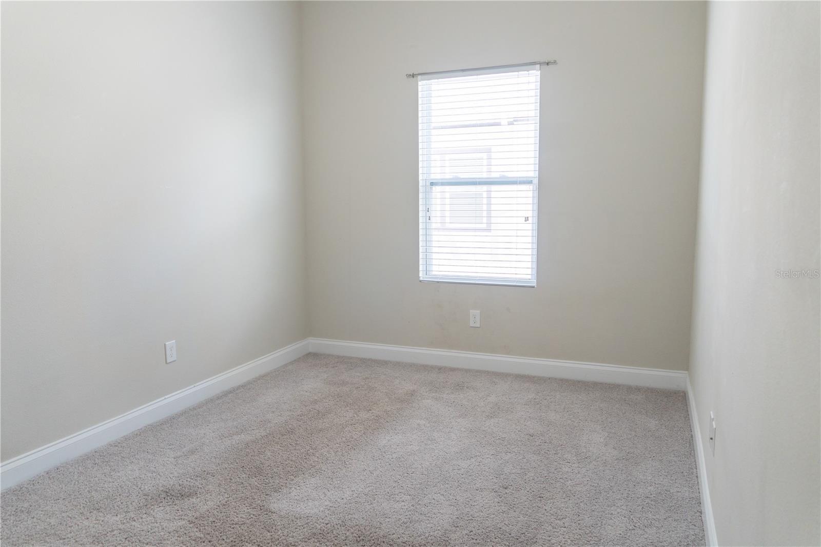 Image 37 of 47 For 1011 Lychee Court