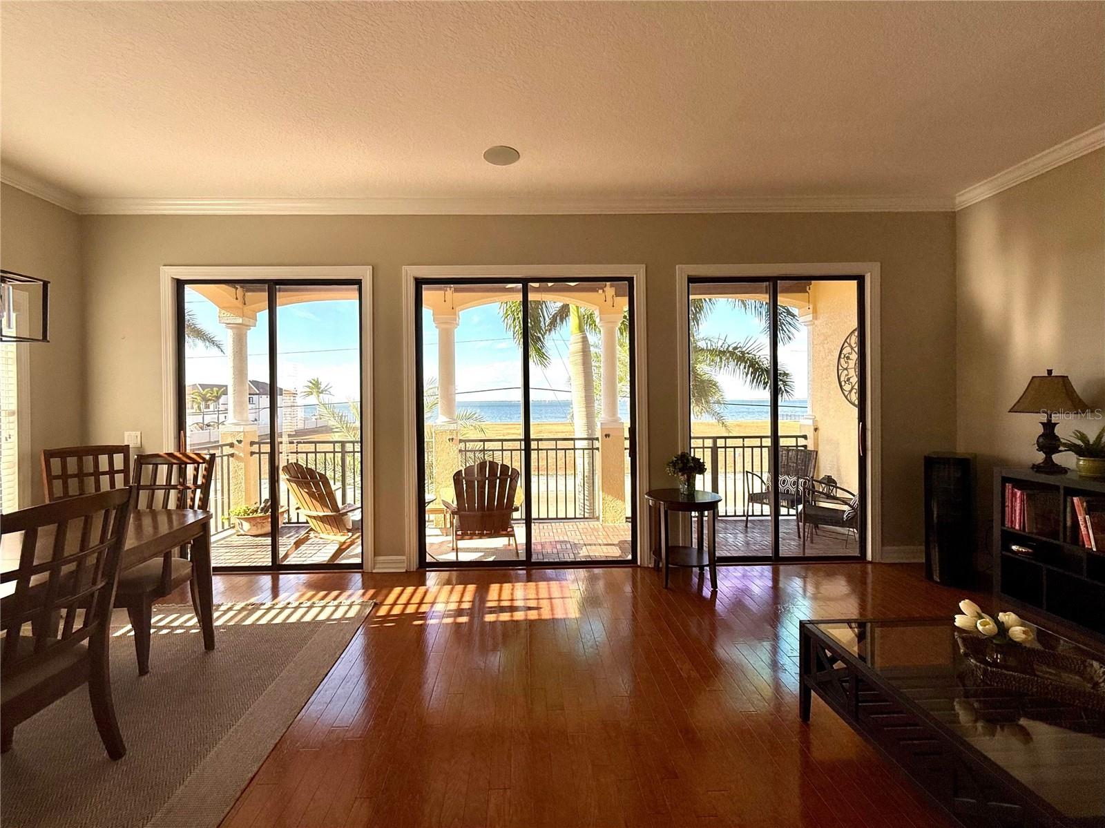 Image 11 of 39 For 6418 Mayra Shores Lane