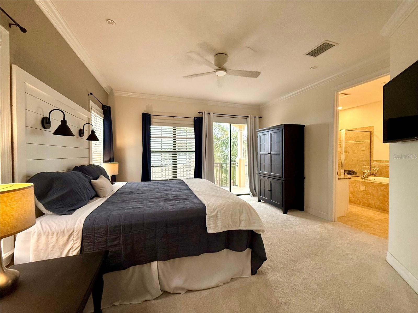 Image 17 of 39 For 6418 Mayra Shores Lane