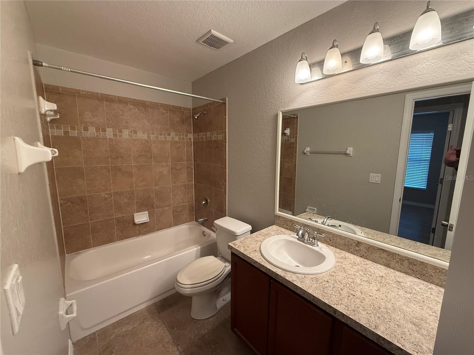 Image 16 of 17 For 4819 Summerfield Circle