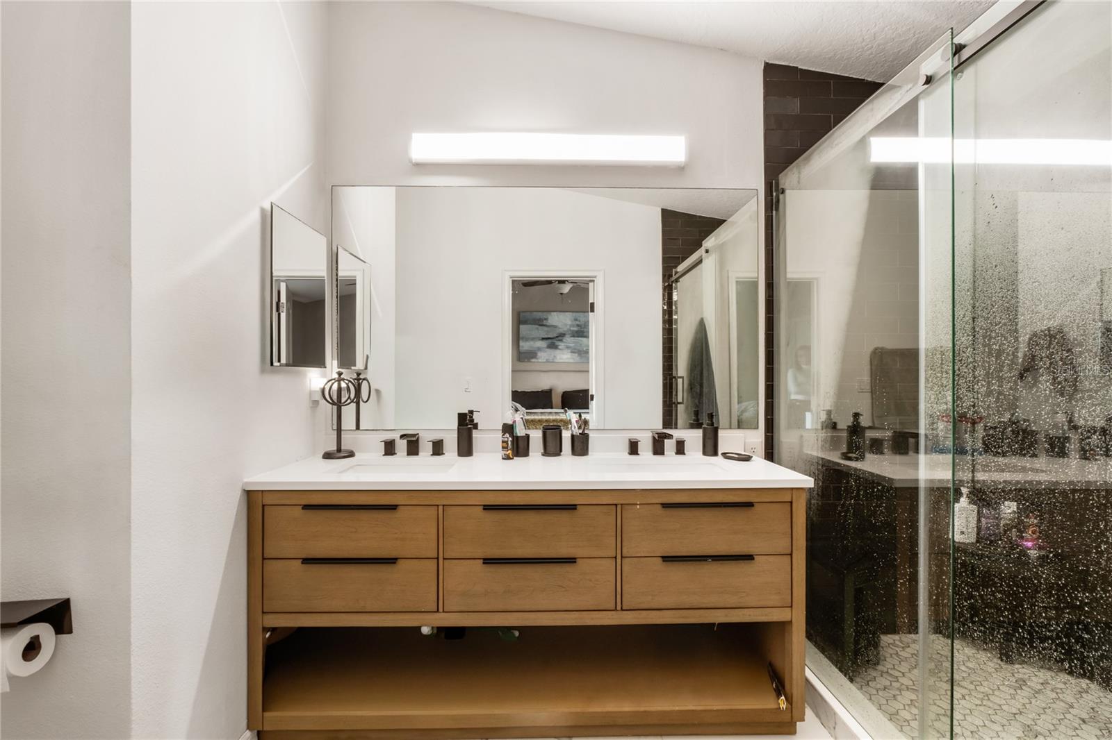 Image 15 of 21 For 7482 Bentonshire Avenue