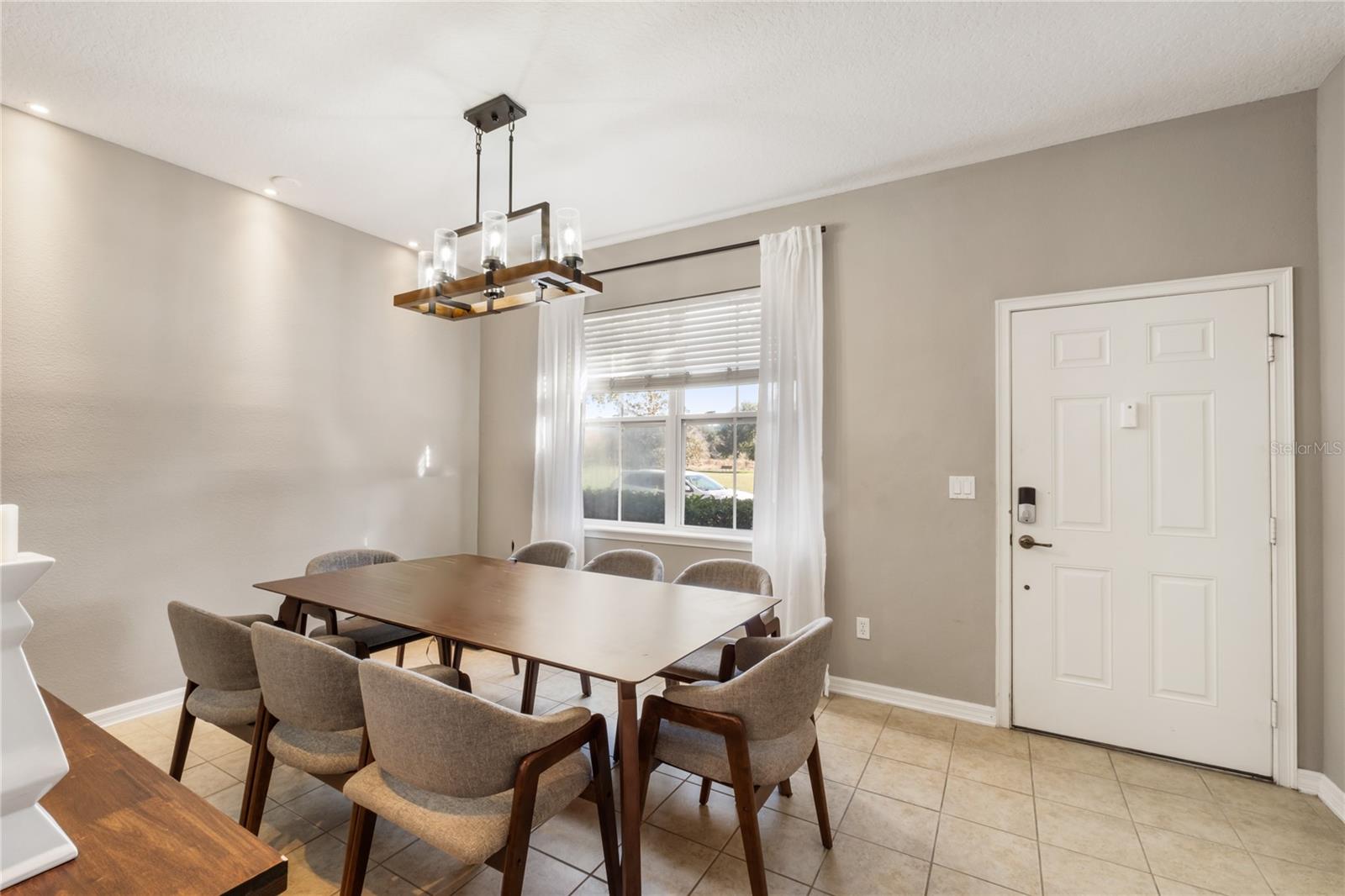 Image 3 of 21 For 7482 Bentonshire Avenue