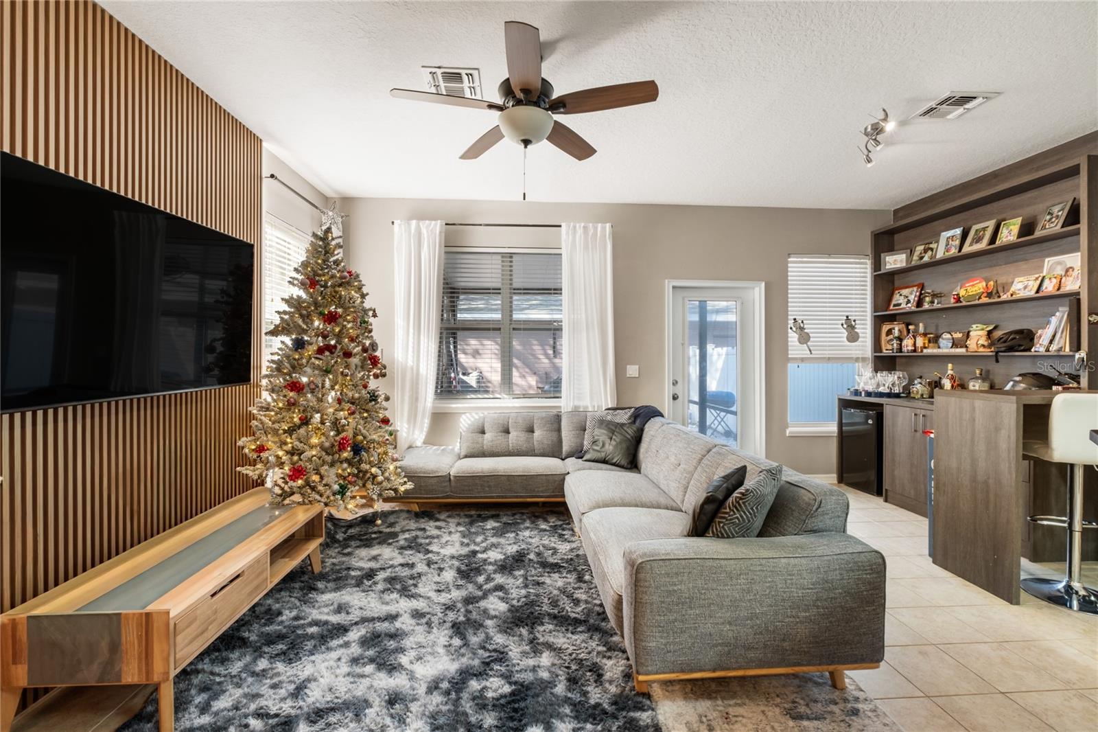 Image 7 of 21 For 7482 Bentonshire Avenue