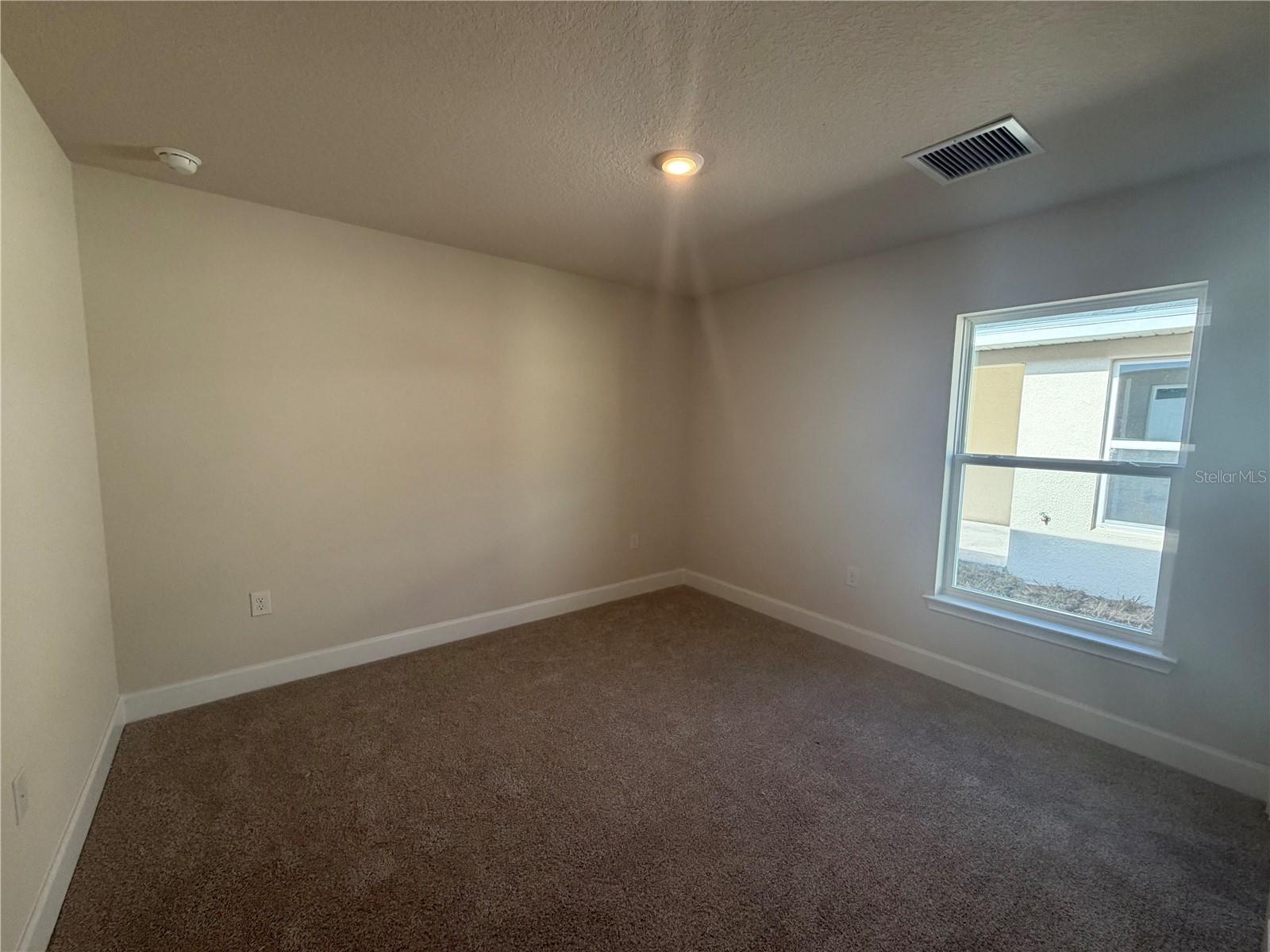 Image 7 of 14 For 7520 Bent Tree Loop