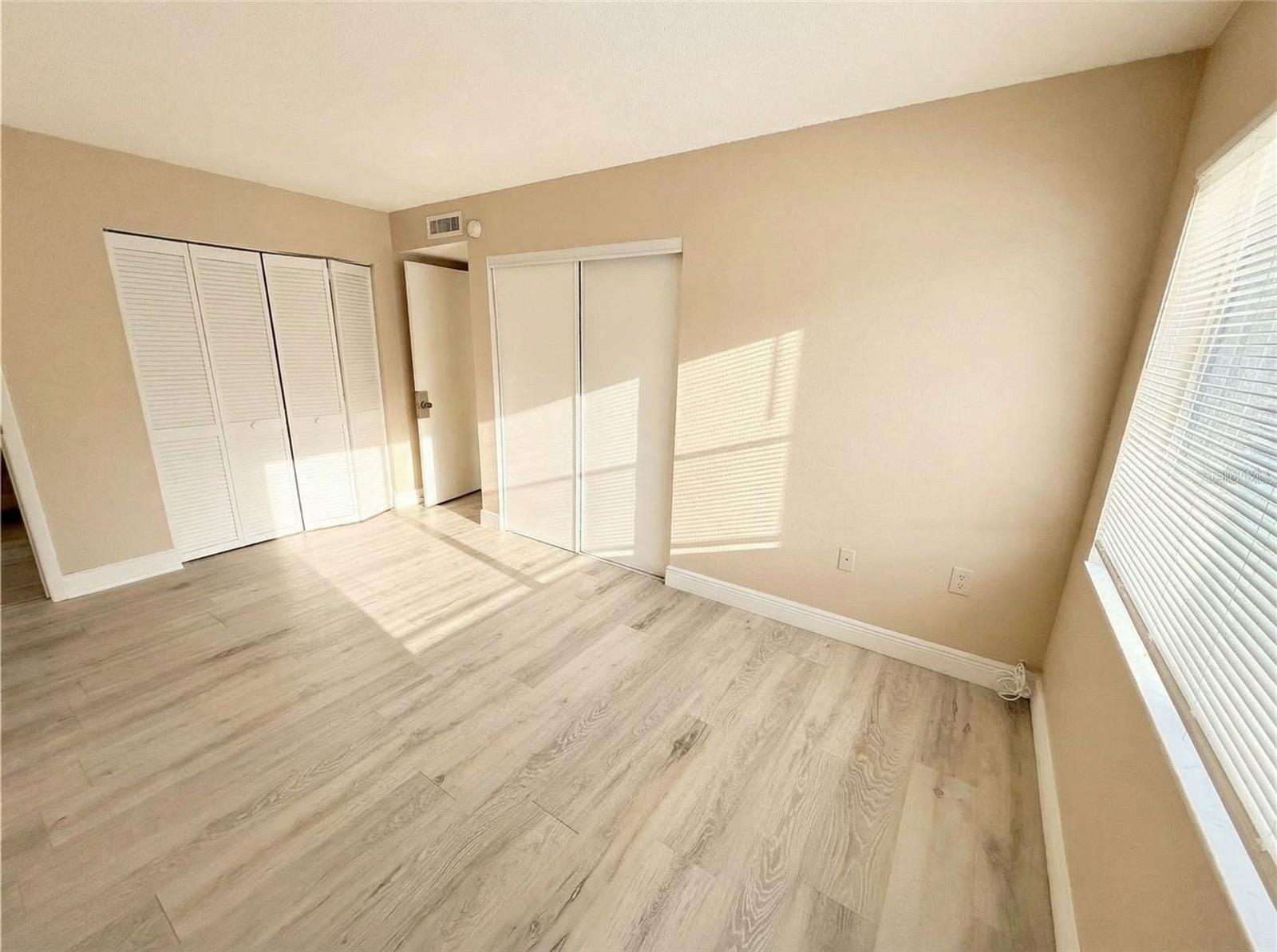 Image 21 of 44 For 4759 Texas Avenue 4759c