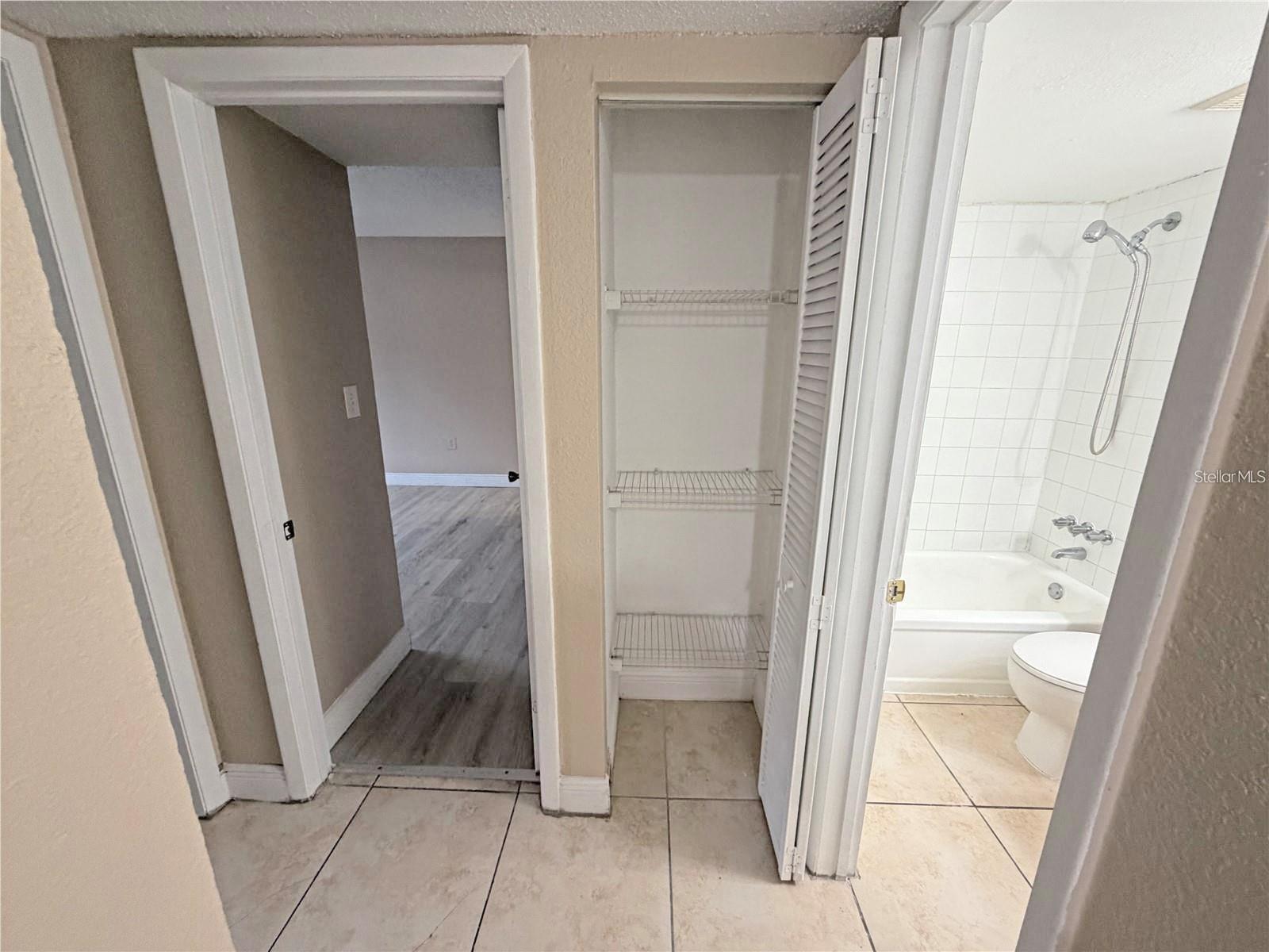 Image 33 of 44 For 4759 Texas Avenue 4759c