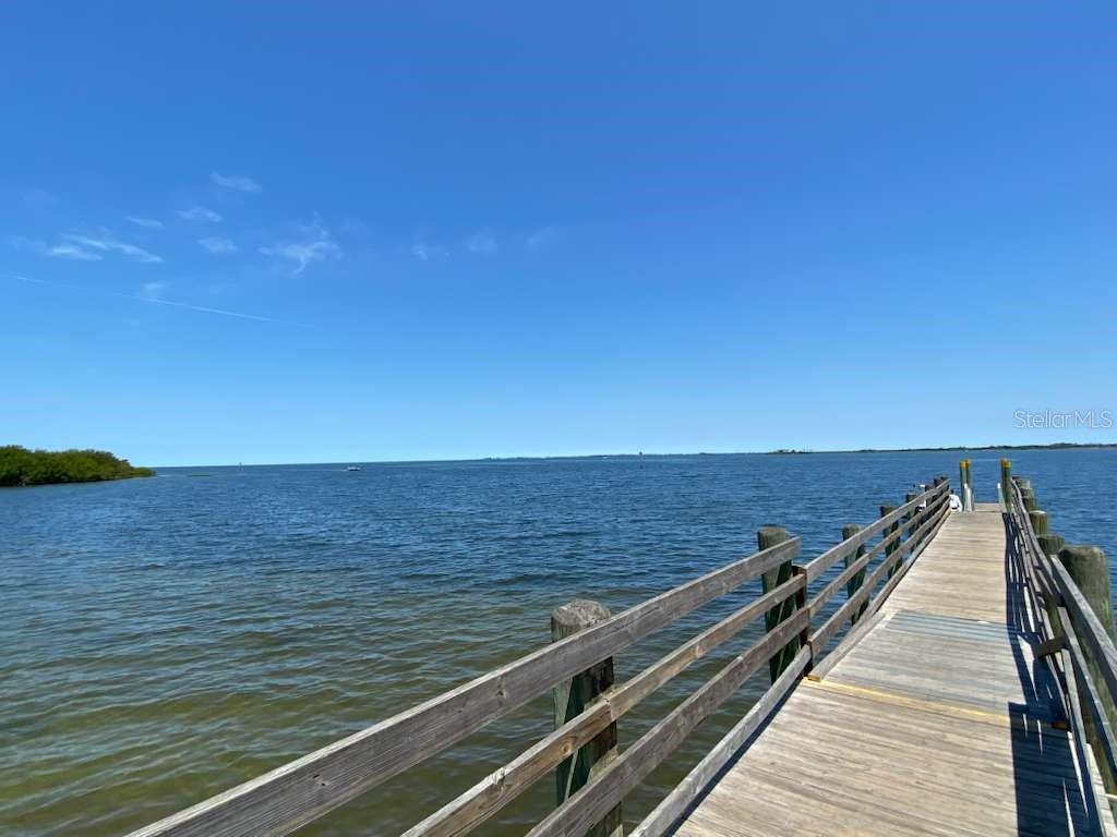 Listing photo id 8 for 9648 Country Club Way