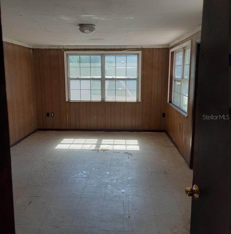 Image 4 of 4 For 1030 Stella Avenue