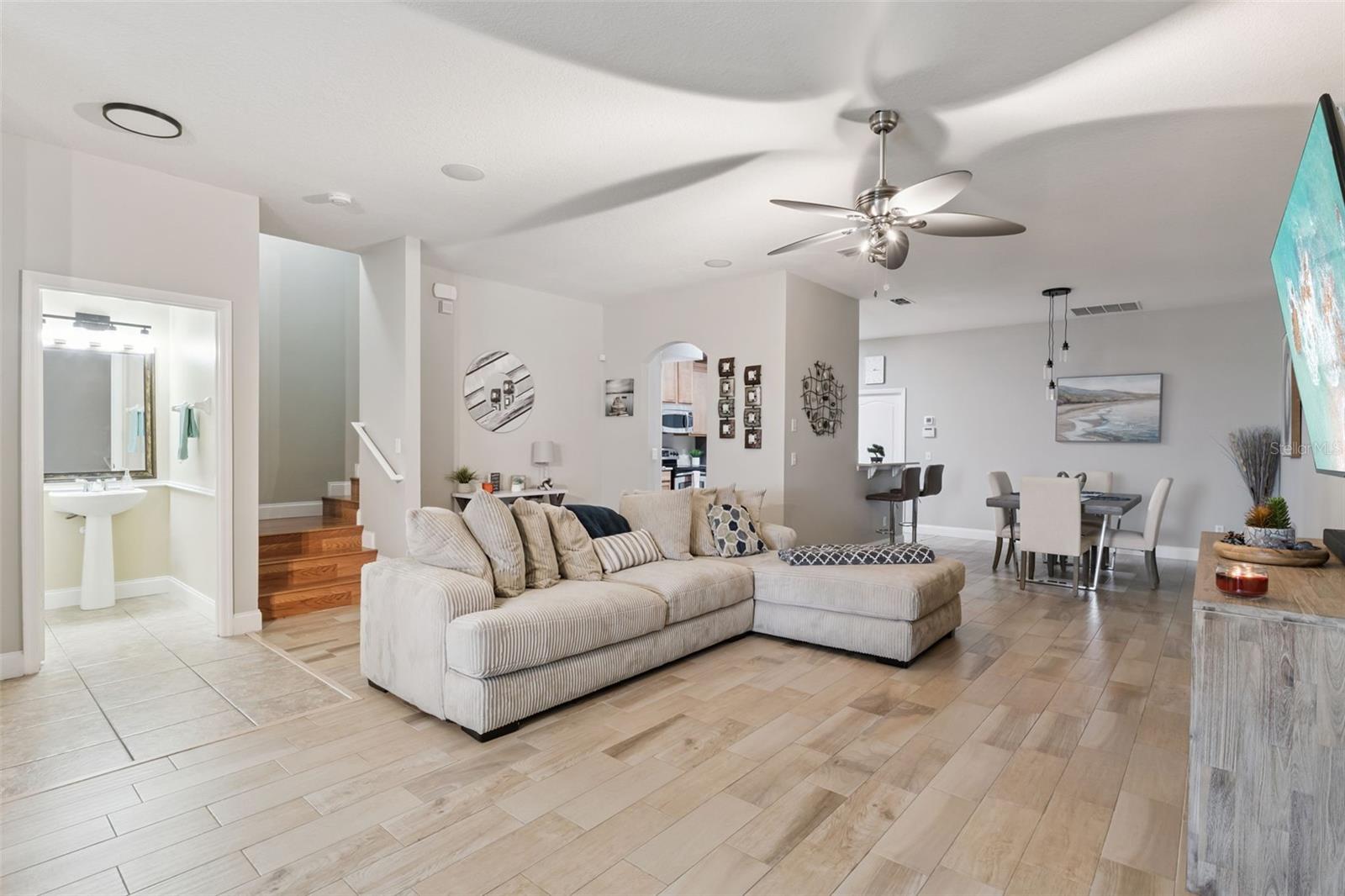 Image 10 of 30 For 2424 Victoria Falls Drive