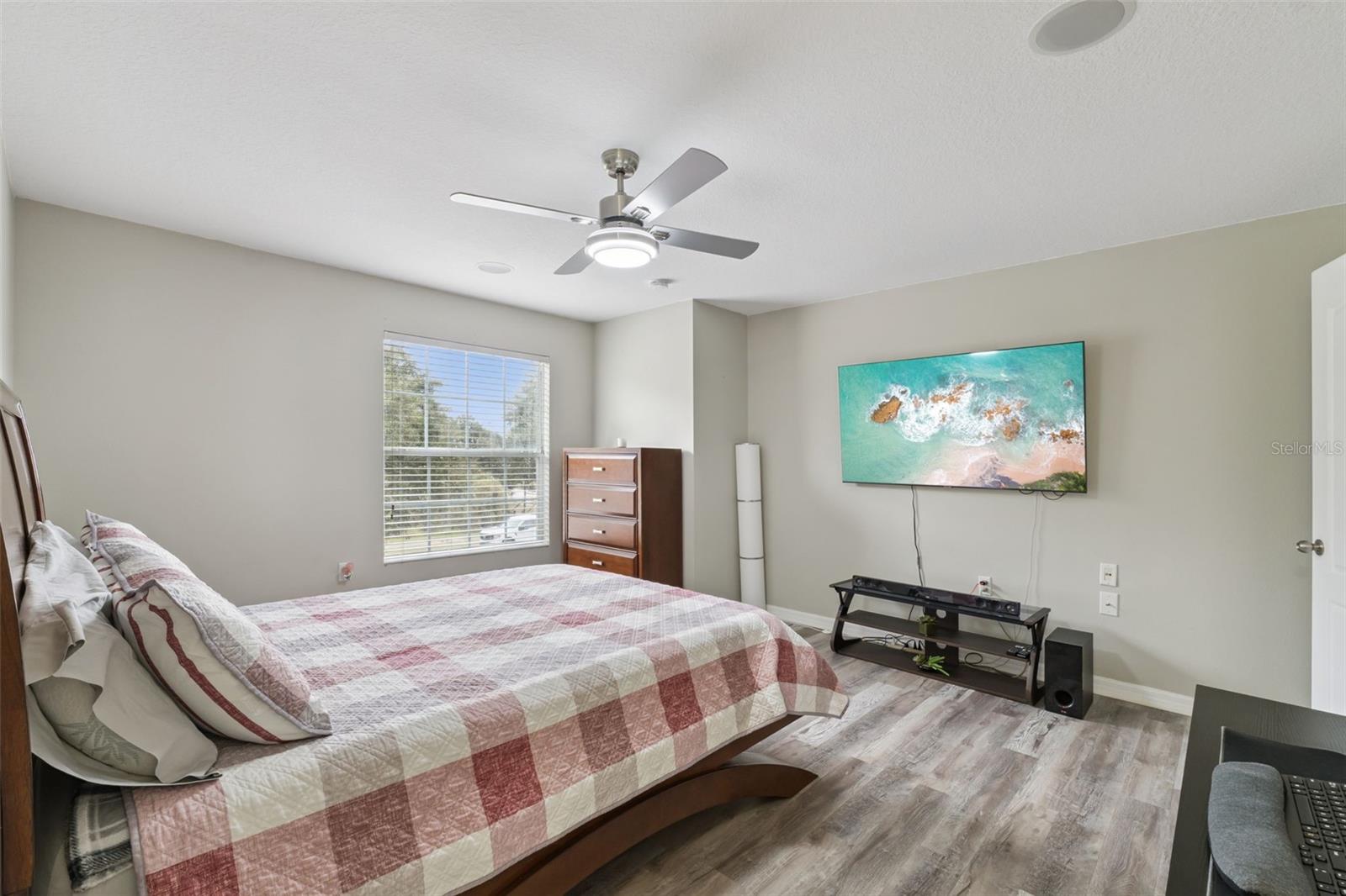 Image 22 of 30 For 2424 Victoria Falls Drive