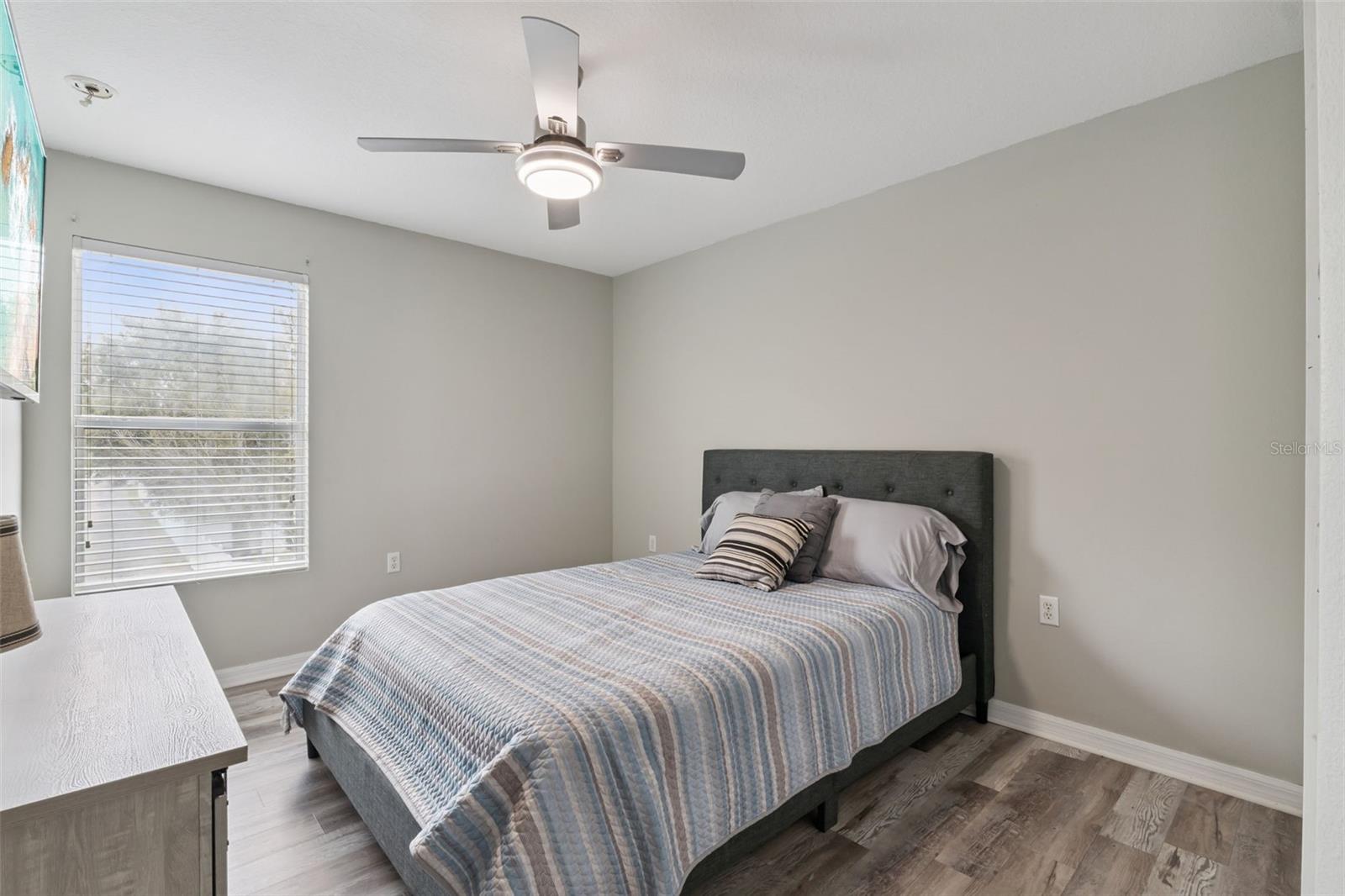 Image 24 of 30 For 2424 Victoria Falls Drive