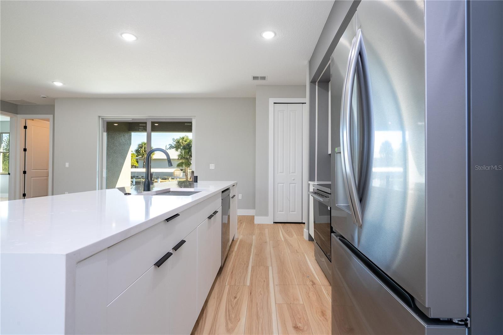 Image 21 of 79 For 49 Santa Fe Street