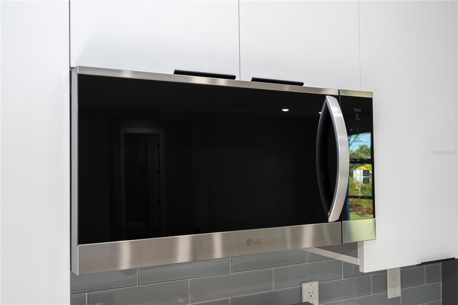 Image 24 of 79 For 49 Santa Fe Street