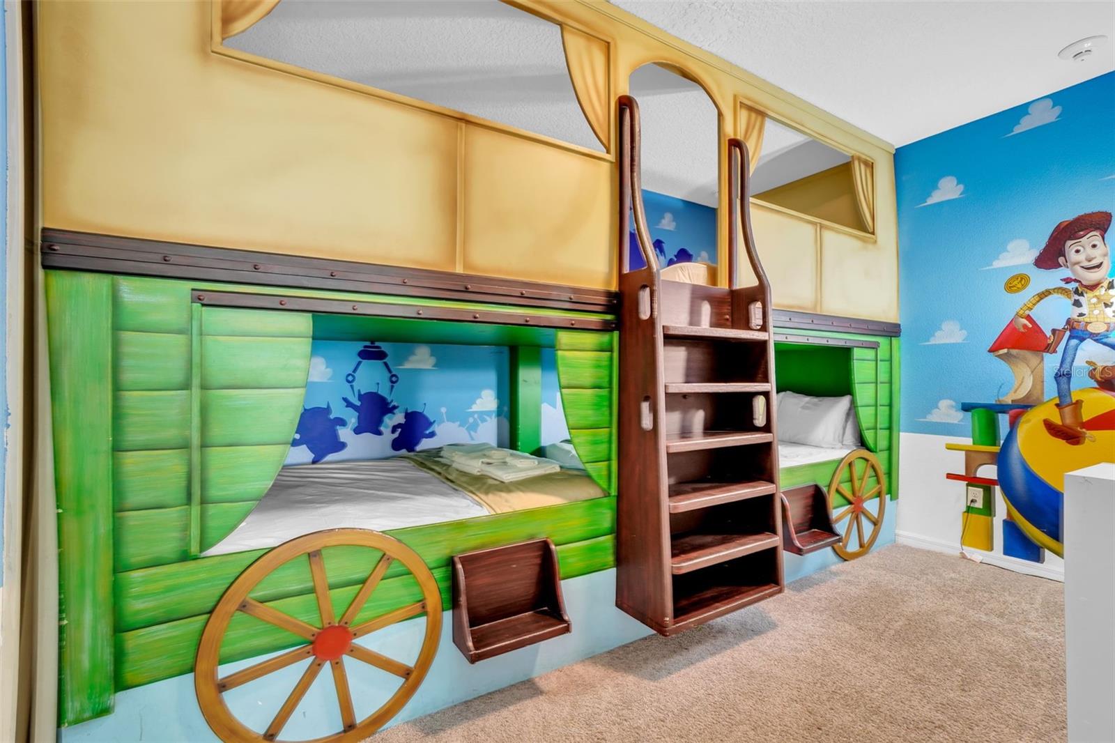 Image 4 of 88 For 9014 Sunshine Ridge Loop