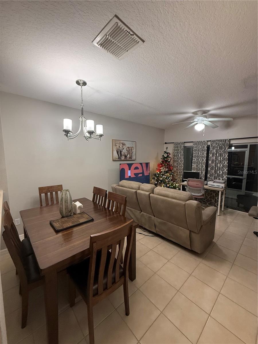 Image 10 of 22 For 10604 Savannah Wood Drive 84