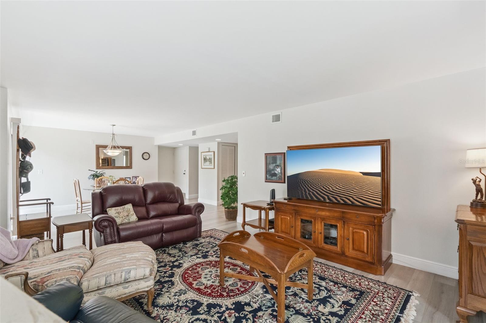 Image 8 of 19 For 300 Carolina Avenue 201