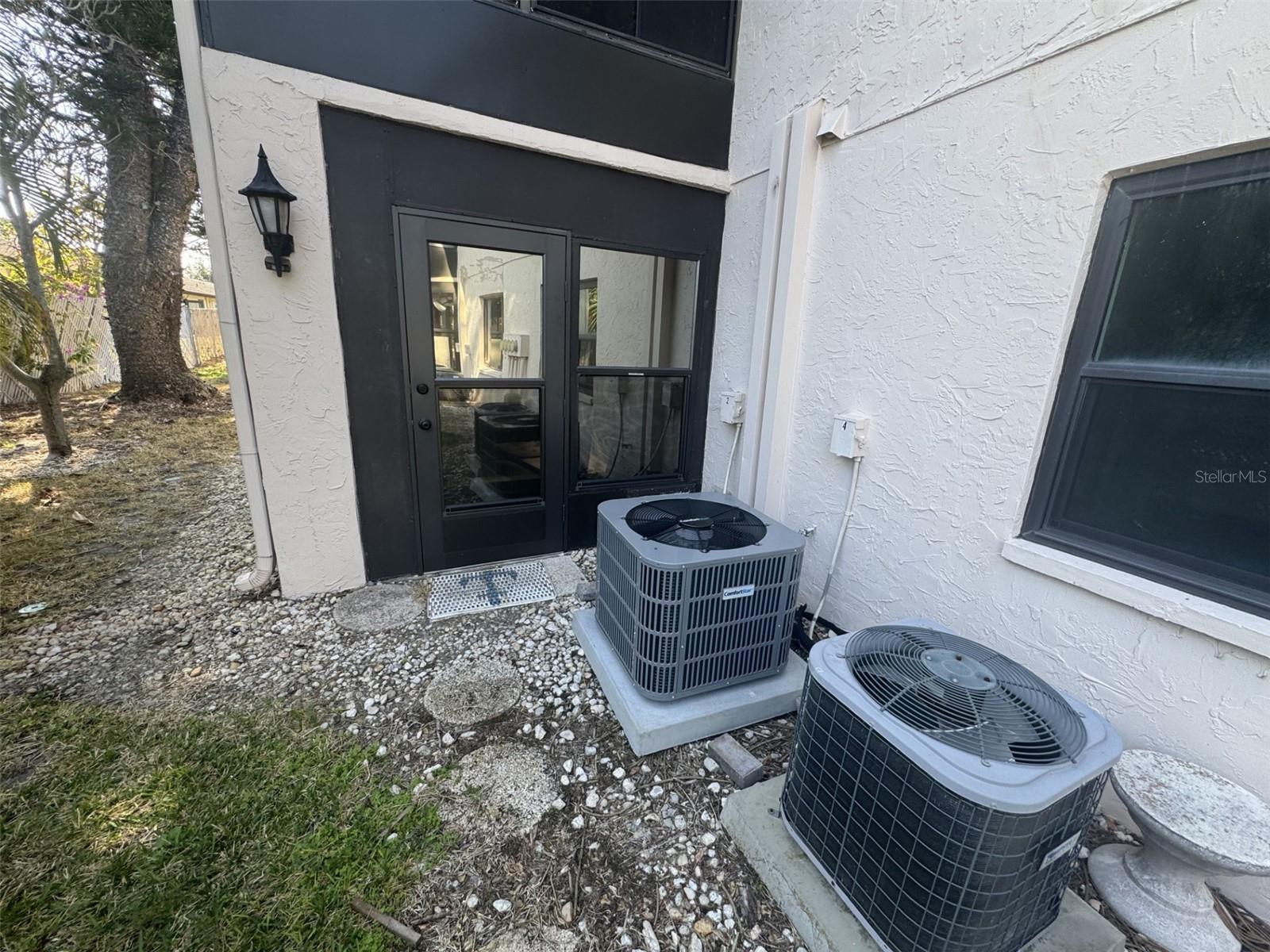 Image 4 of 13 For 9920 Eagles Point Circle 2