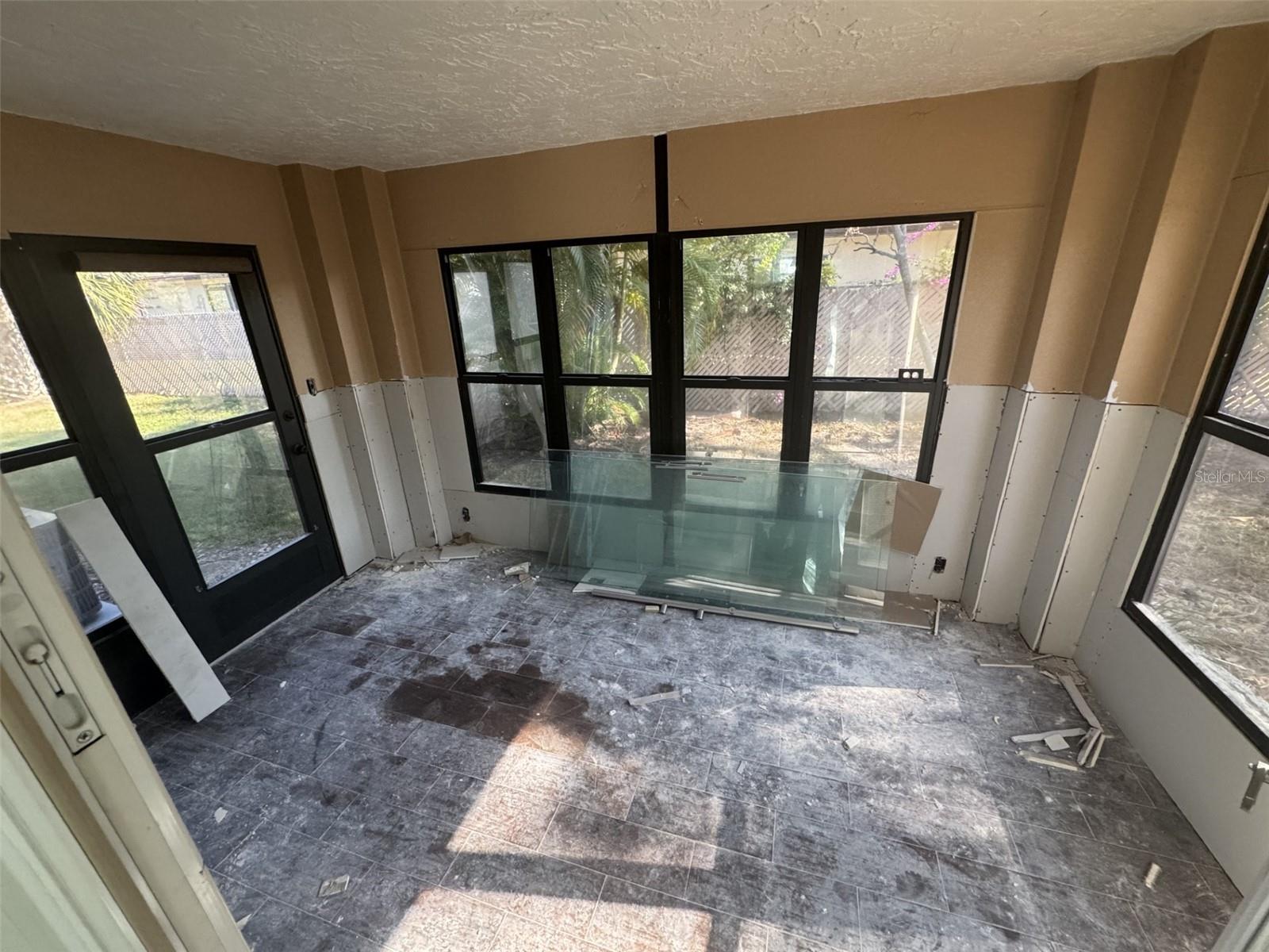 Image 5 of 13 For 9920 Eagles Point Circle 2