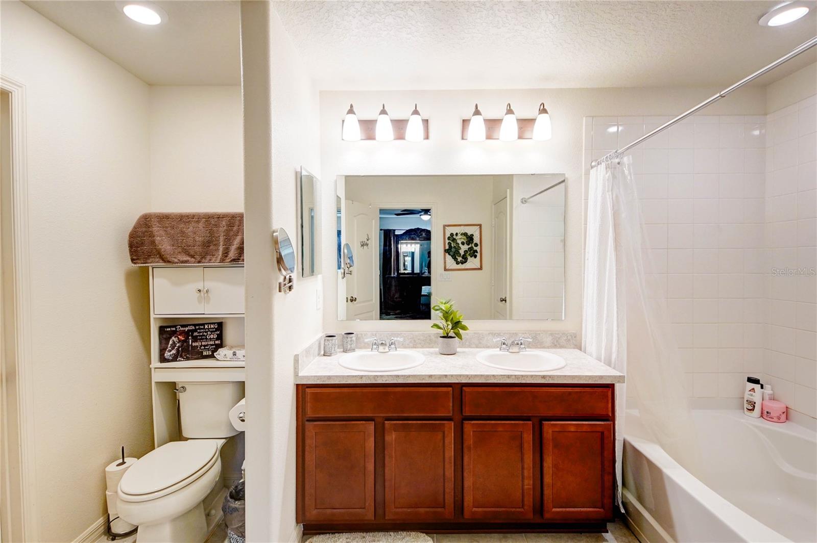 Image 18 of 31 For 3200 Casa Del Rey Avenue