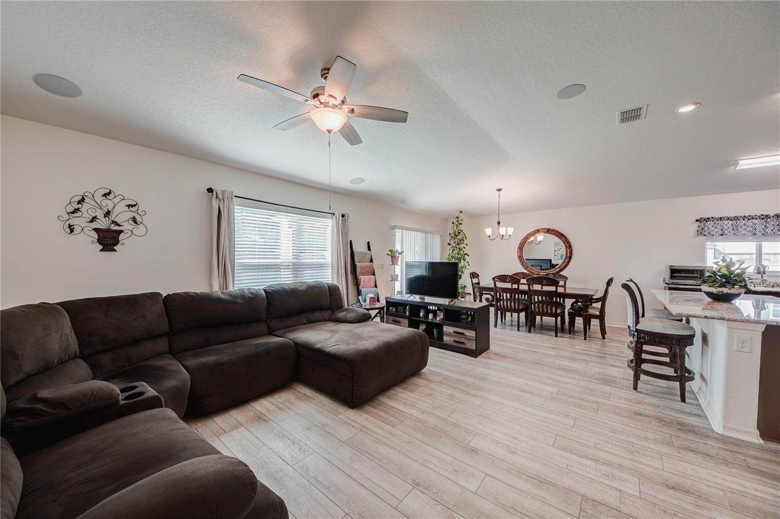 Image 6 of 31 For 3200 Casa Del Rey Avenue