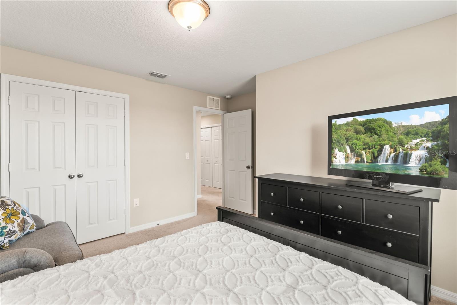 Image 32 of 62 For 8024 Bluejack Oak Drive