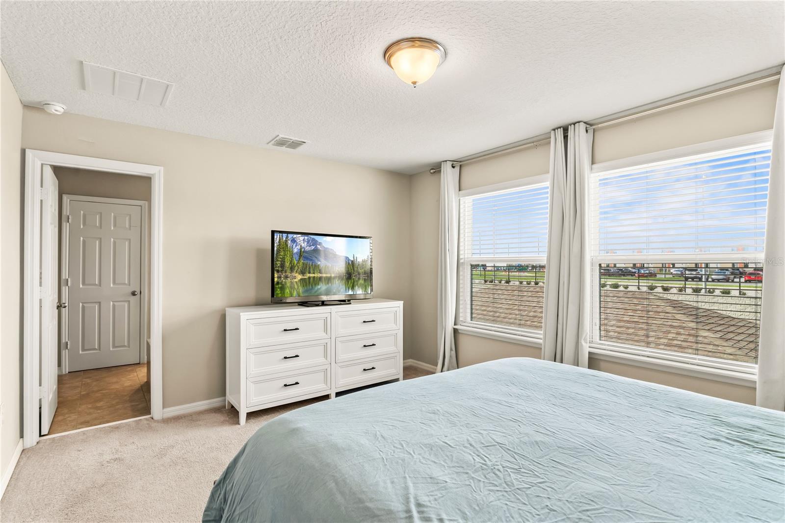 Image 37 of 62 For 8024 Bluejack Oak Drive