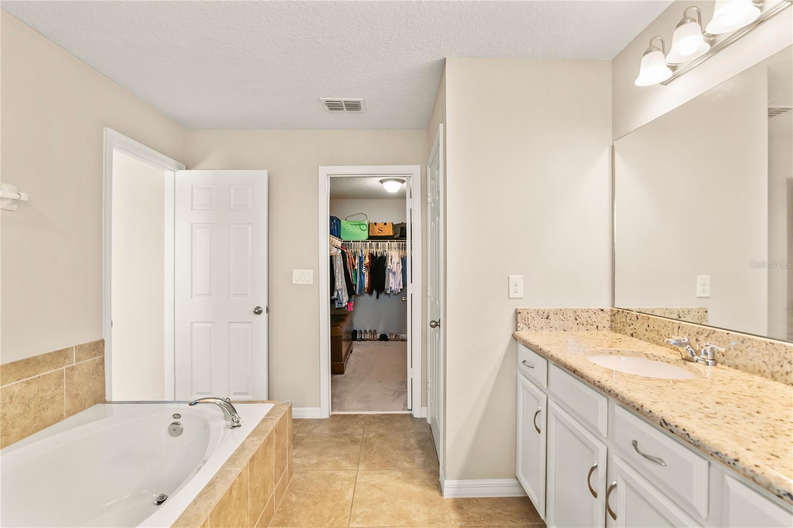 Image 41 of 62 For 8024 Bluejack Oak Drive